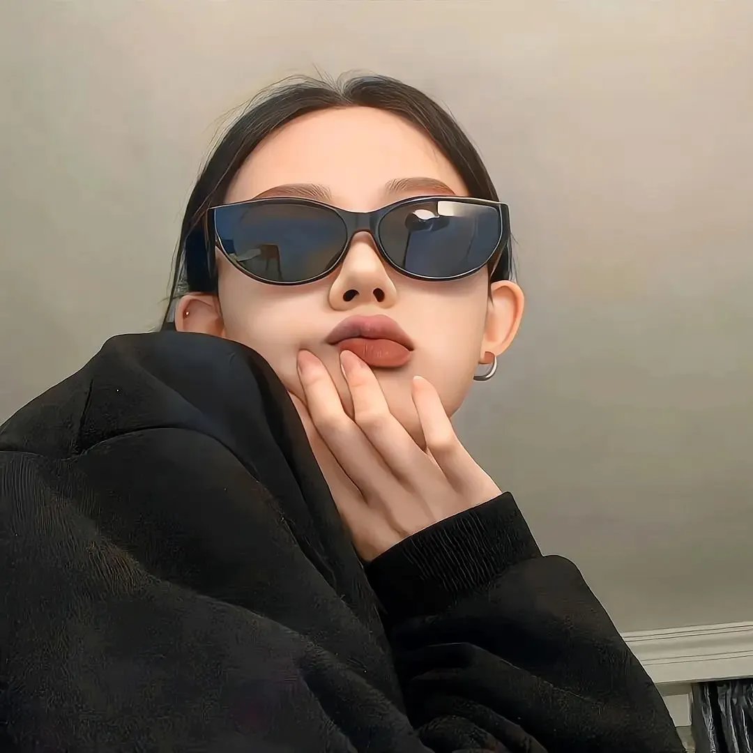 夫妇以上，恋人未满